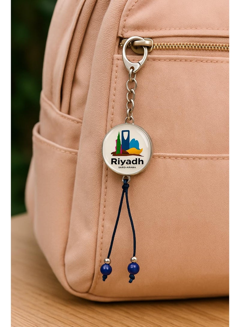 هدايا تذكارية عربية سلسلة مفاتيح تحمل معالم مدينة الرياض - تذكار سعودي فاخر يتميز بالهندسة المعمارية الشهيرة والفخر الثقافي والحرفية الخالدة - هدية مثالية لليوم الوطني والمسافرين وهواة جمع التذكارات - Image 4